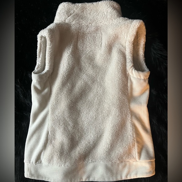 White Panhandle Vest - Picture 2 of 3